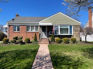 149 Carol Rd, East Meadow, NY 11554