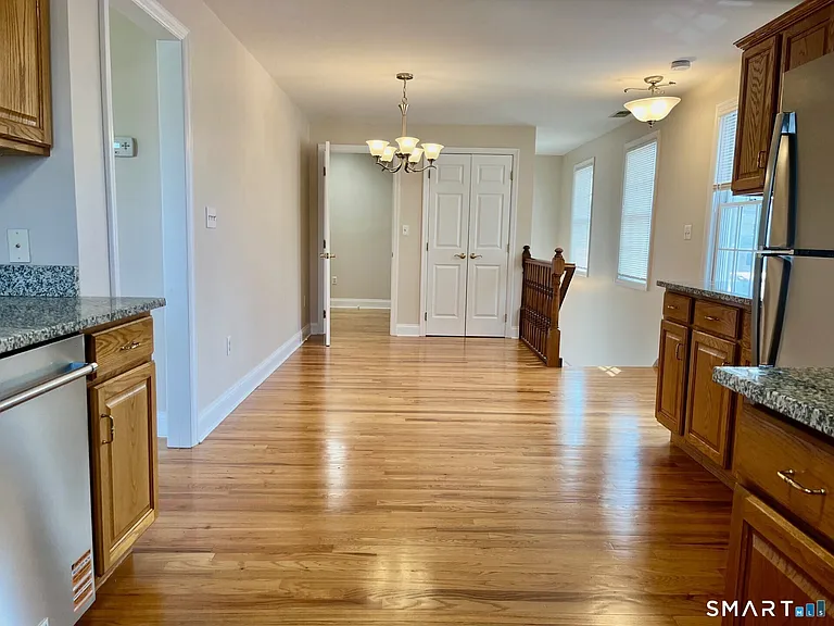 56 East Ave — Photo 5