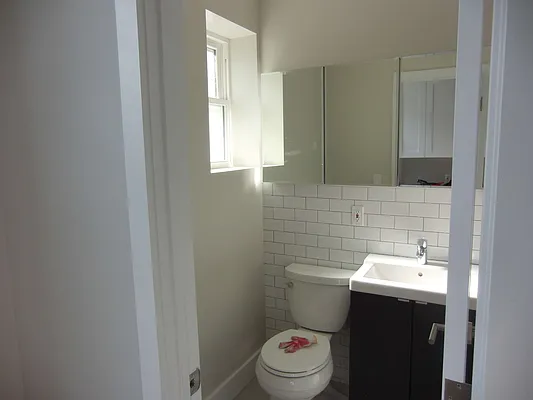 Rented by Sorensens Parkview Terrace Real Estate Inc | media 33