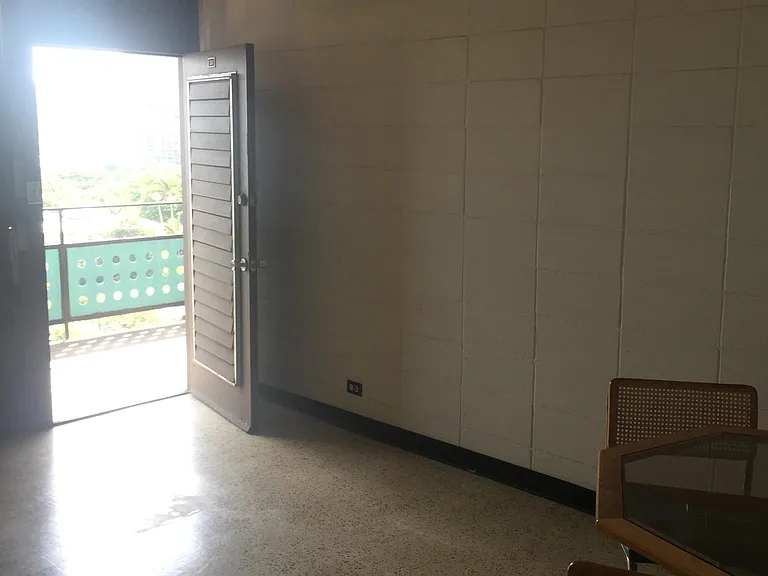250 Iolani Ave — Photo 2