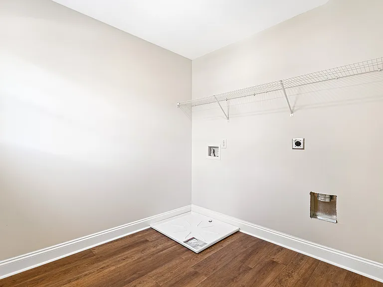 229 Starr Cir — Photo 20