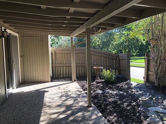 2nd image of 12223 Glenview Dr