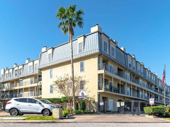 921 Marine Dr APT 209