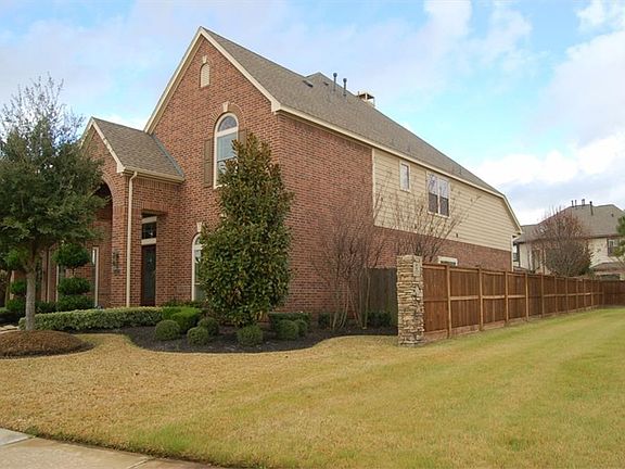 2nd image of 26802 Wolfs Hill Ln