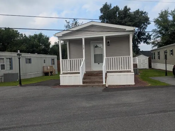 308 Don Dr, New Holland, PA 17557