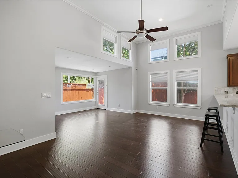 1315 W Anderson Ln #A — Photo 12