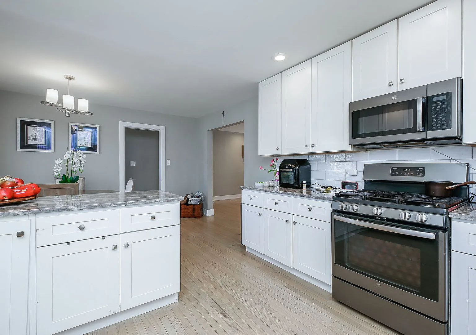 3 bed, 1516 sqft, $7,500 — Photo 4