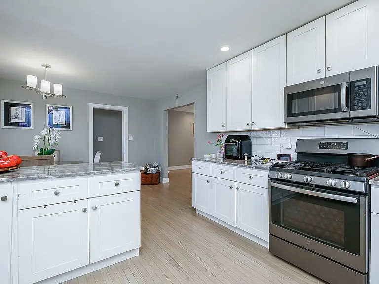 3309 York Rd — Photo 4