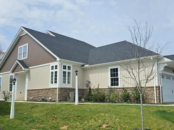 108 Copperstone Ct #47, Millersville, PA 17551