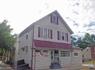 96 E Washington St, Riverside, NJ 08075