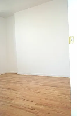 Rented by Tower Brokerage | media 22