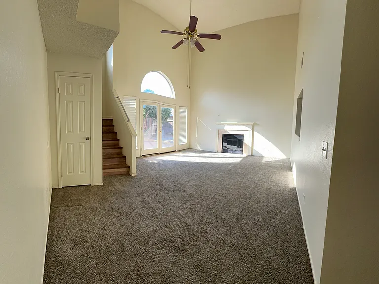 4527 W Providence Ave — Photo 19