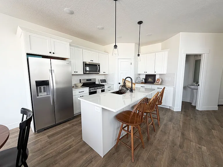 2784 N Blue Dawn Ln — Photo 4
