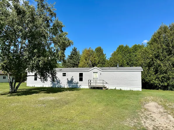 6040 N Black River Rd, Cheboygan, MI 49721