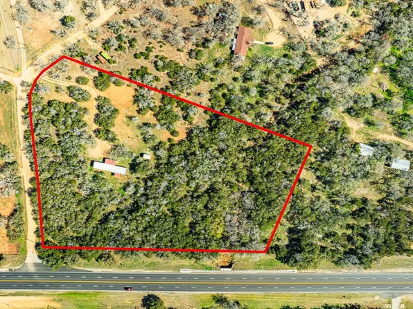 104 N Ridge Drive, Johnson City, TX 78636