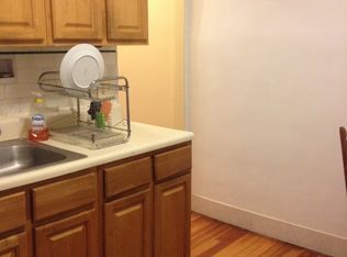 2556 18th St #2, Astoria, NY 11102