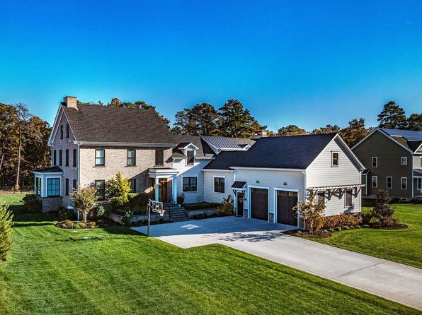13 Meghan Ln, Ocean View, NJ 08230