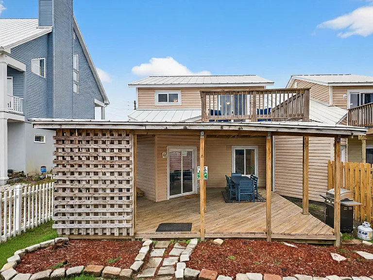 3923 Holiday Dr #2 — Photo 31