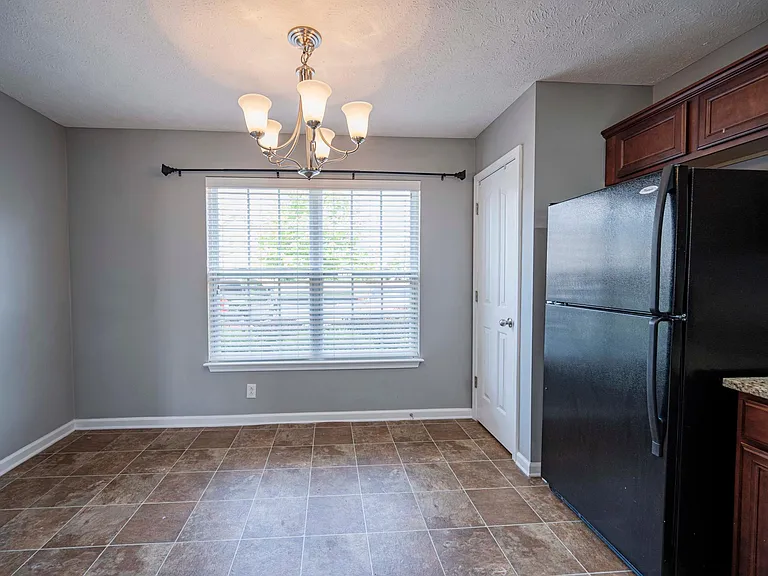 2127 Victory Gallop Ln — Photo 11
