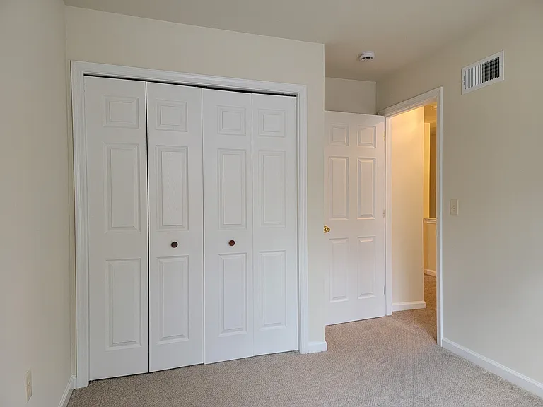542 Indian Rock Cir — Photo 23