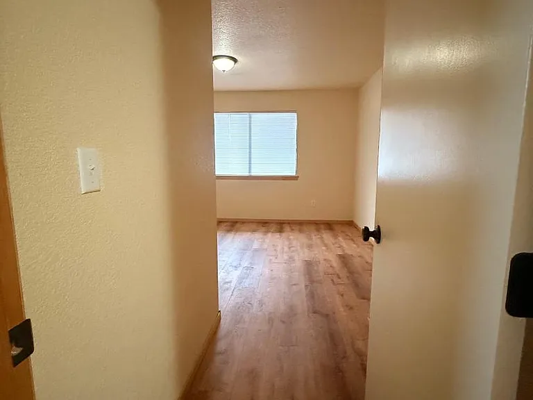 220 W Church St #1 — Photo 4