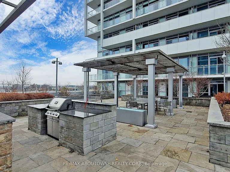 55 Speers Rd #1007 — Photo 29