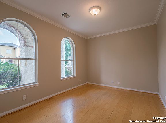 3rd image of 24015 Stately Oaks