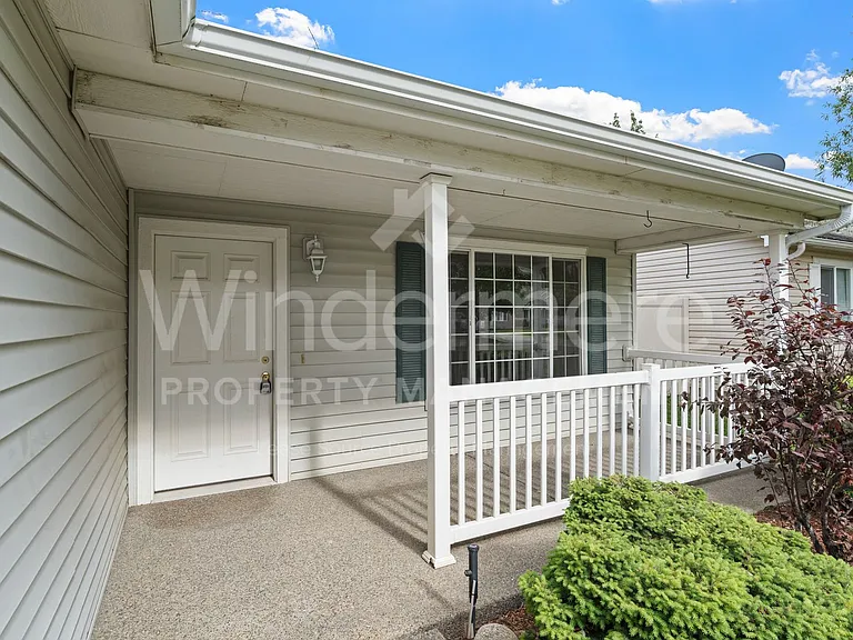 1702 N Aladdin Rd — Photo 2