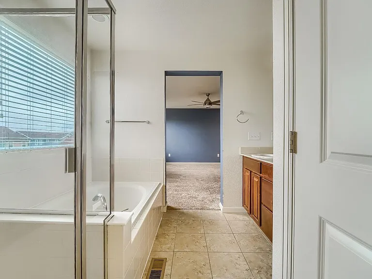 17122 Melody Dr — Photo 31