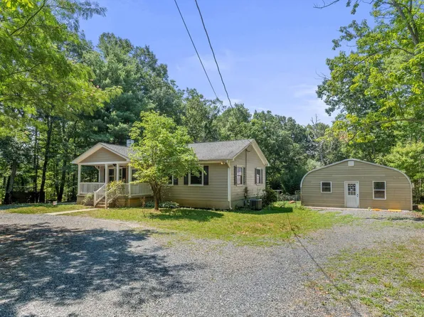 773 Beals Ln, Scottsville, VA 24590