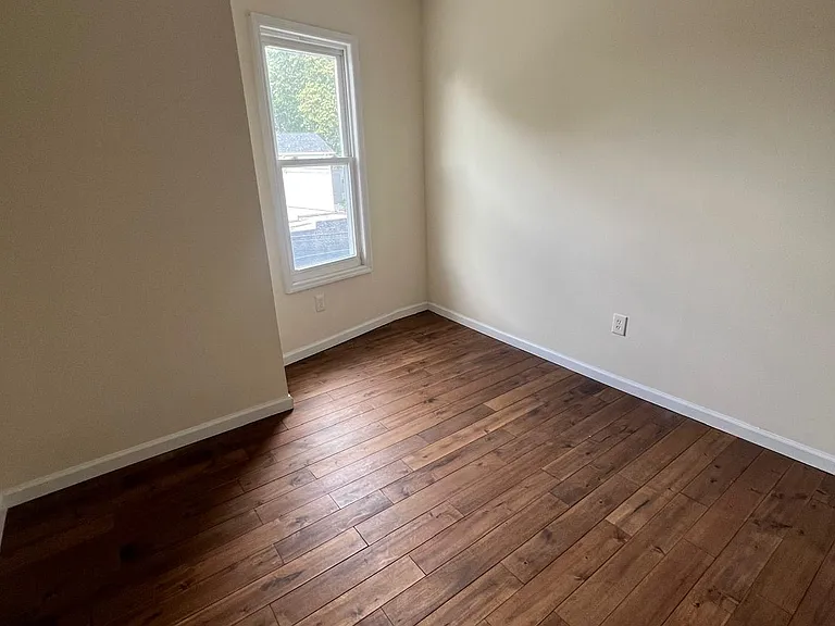 828 S 15th St #3R — Photo 6