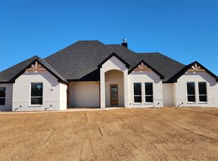 3004 Debbie Dr, Weatherford, TX 76087