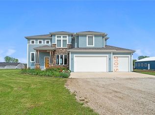 21015 S Moonlight Road, Gardner, KS 66030