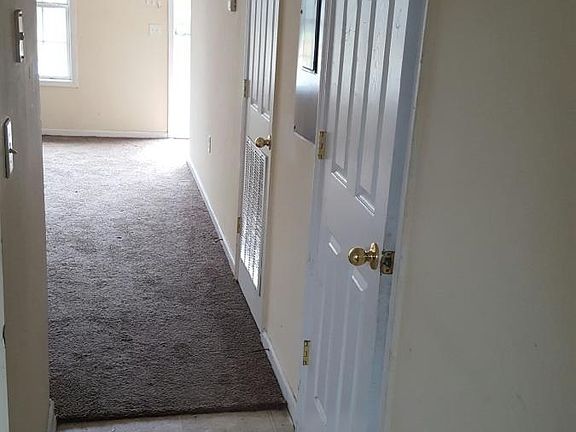 Large bedrooms and closets