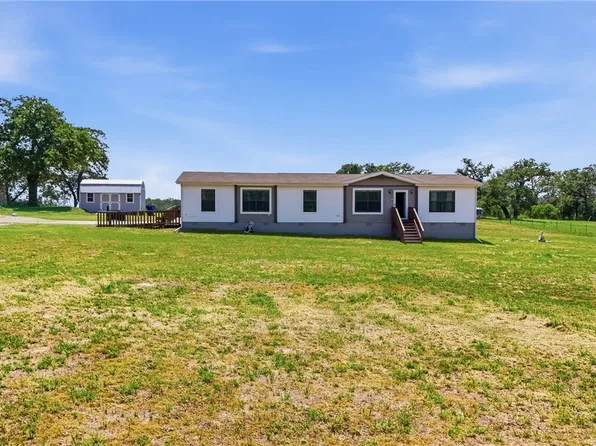 400 Lyon Rd, Seguin, TX 78155