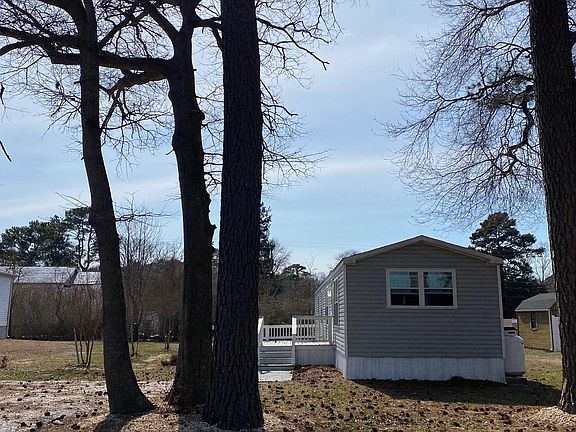 2nd image of 32786 Circle Dr