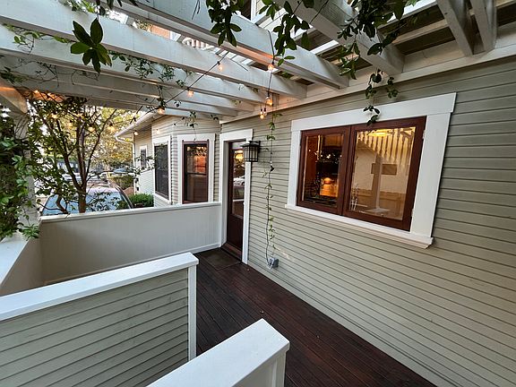 Side porch