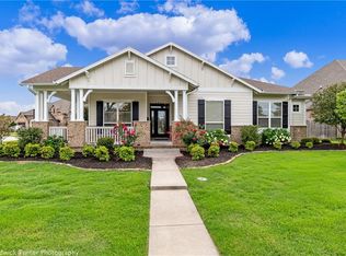 1401 SW Rosedale Ave, Bentonville, AR 72713