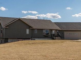 57179 227th St, Austin, MN 55912
