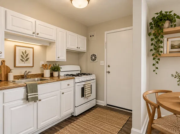 Westview Commons, 1001-1047 Ingleside Ave #1017, Catonsville, MD 21228
