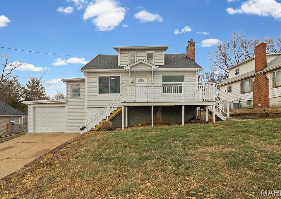 1st image of 220 Lookout Ave
