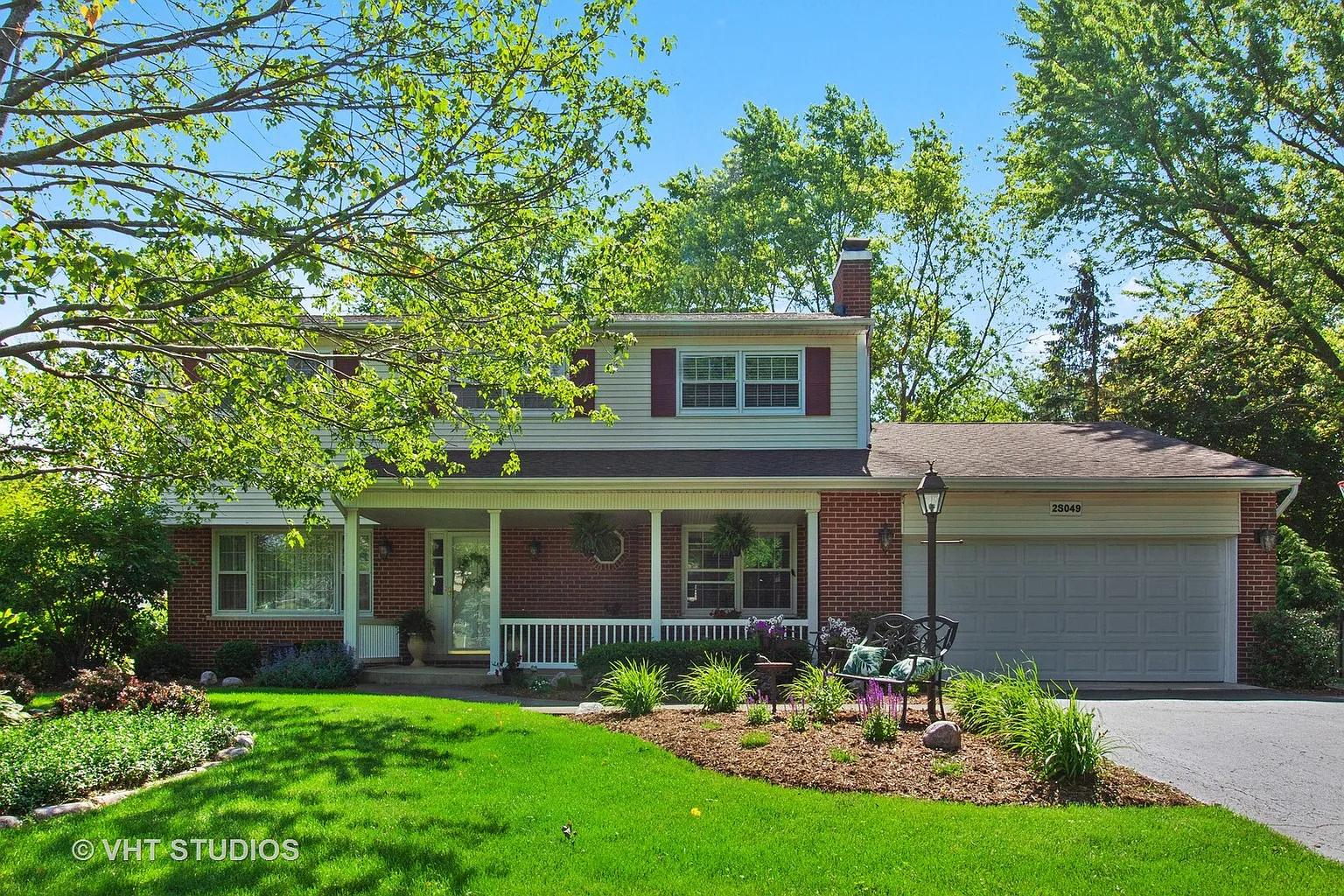 2S049 Apache Dr photo 1