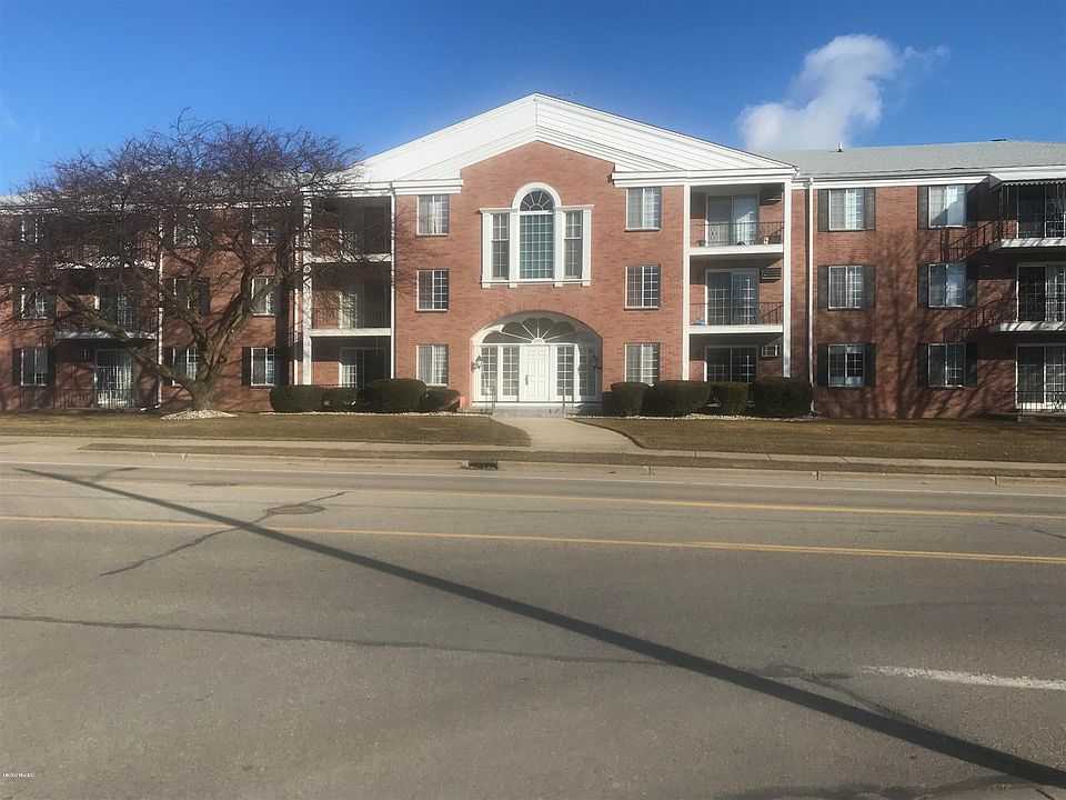 1st image of 2203 Porter St SW APT 302