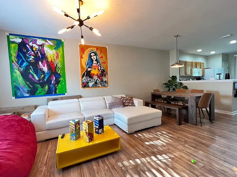 4430 SW 49th Ave — Photo 3