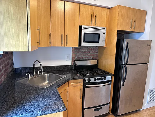 Rented by Madison Estates Sotheby's International Realty | media 21