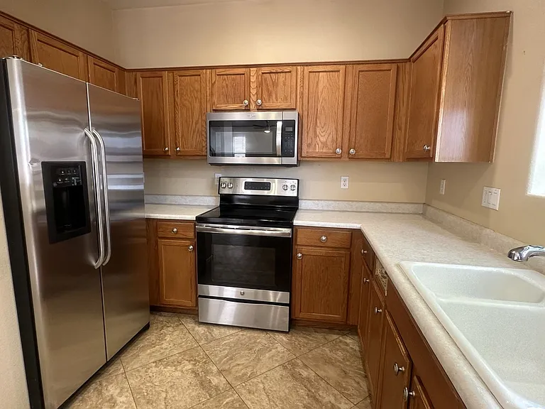 8927 E Crescent Ave — Photo 16
