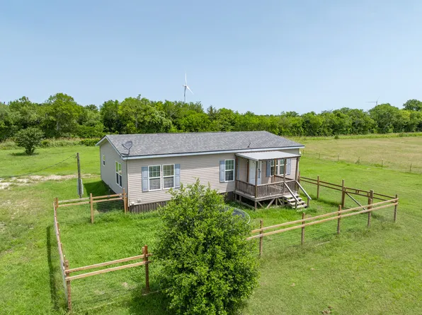 135 Hcr #3266, Mount Calm, TX 76673