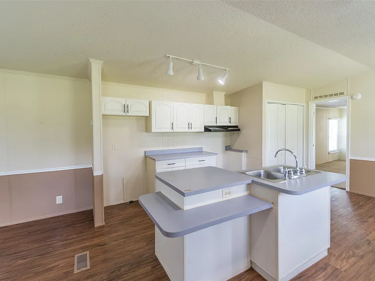 2592 County Road 152 — Photo 8