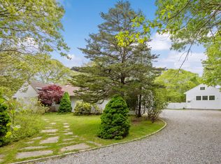 4 Evelyn Ct, Westhampton Beach, NY 11978