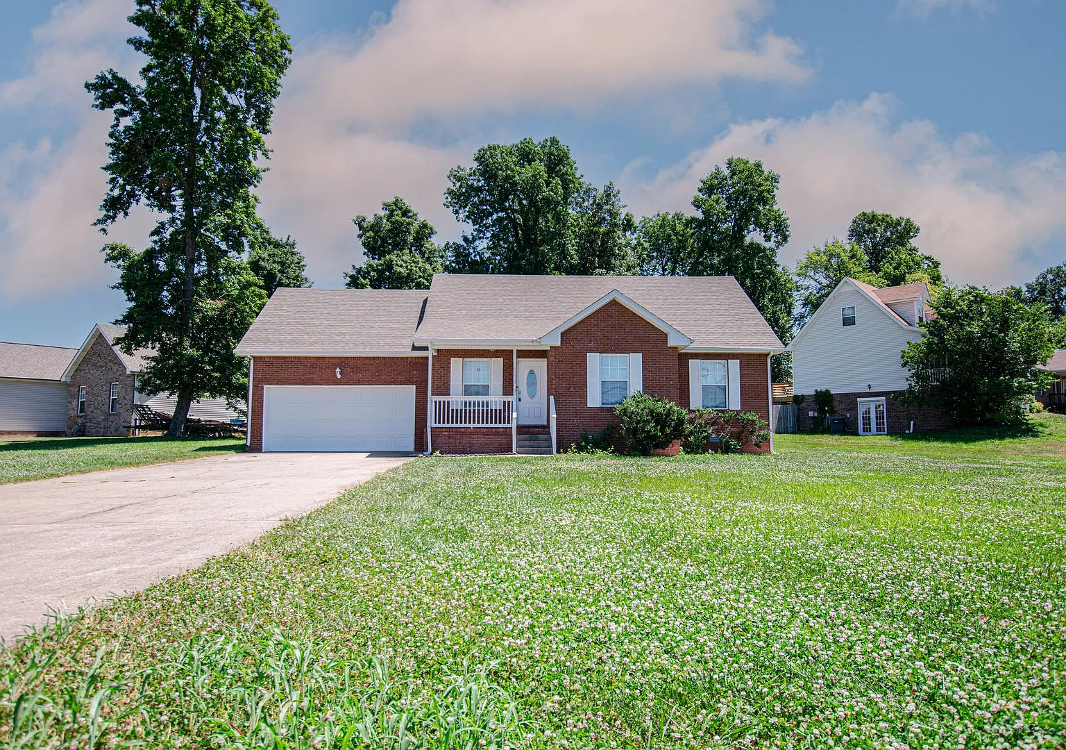 Pet Friendly Three Bedroom with Bonus! — Photo 1